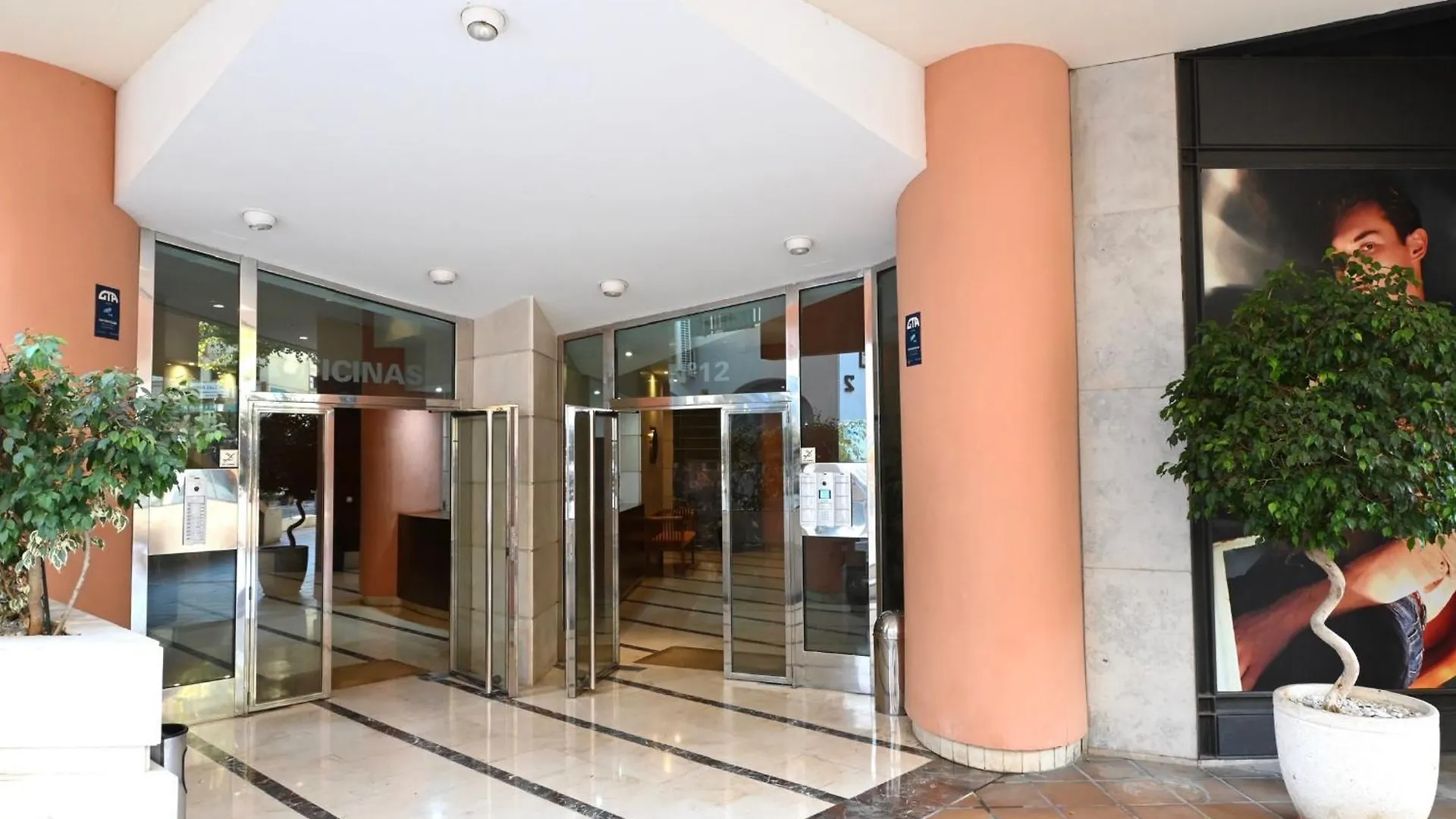 Centro Y Playa! Apartment Marbella Spain